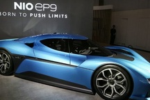 "Hết hồn" với xe điện thông minh Trung Quốc "nhốt" khách cả tiếng đồng hồ