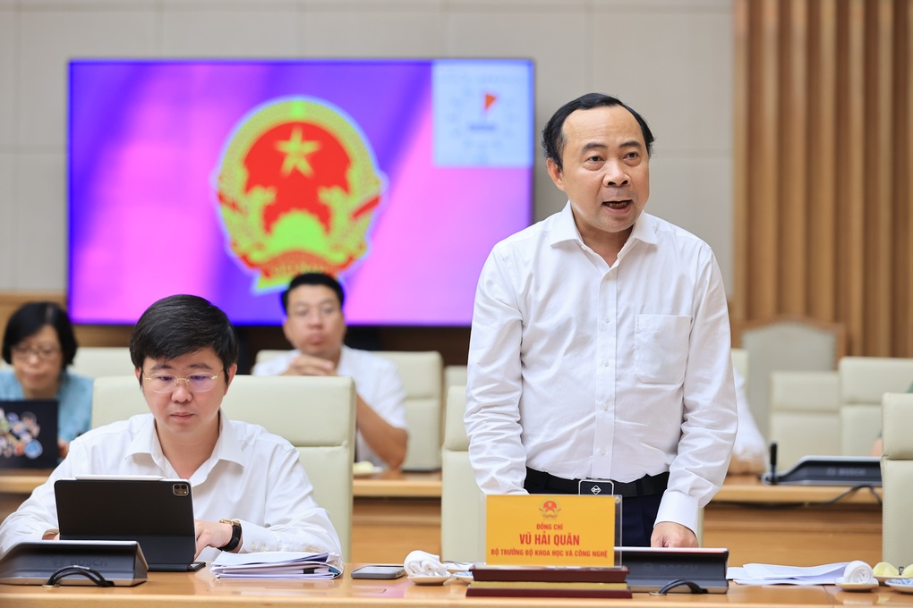 Triển khai Nền tảng trí tuệ nhân tạo hỗ trợ công vụ trên toàn quốc - 3 Triển khai Nền tảng trí tuệ nhân tạo hỗ trợ công vụ trên toàn quốc - 3