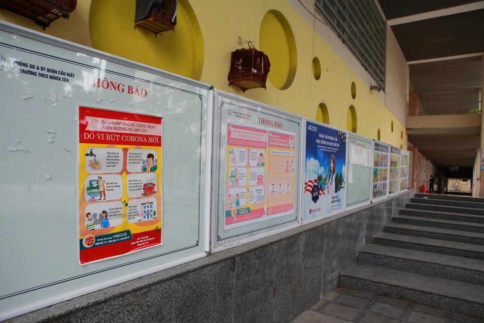 Hà Nội: Các trường triển khai dạy học online, tăng cường khử khuẩn mùa dịch - 7 Hà Nội: Các trường triển khai dạy học online, tăng cường khử khuẩn mùa dịch - 7