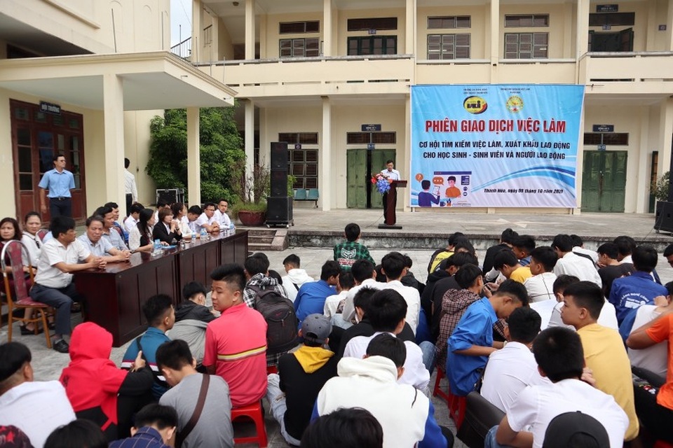 Thanh Hóa: Nhu cầu tuyển dụng hơn 6.700 người tại phiên giao dịch việc làm - 1