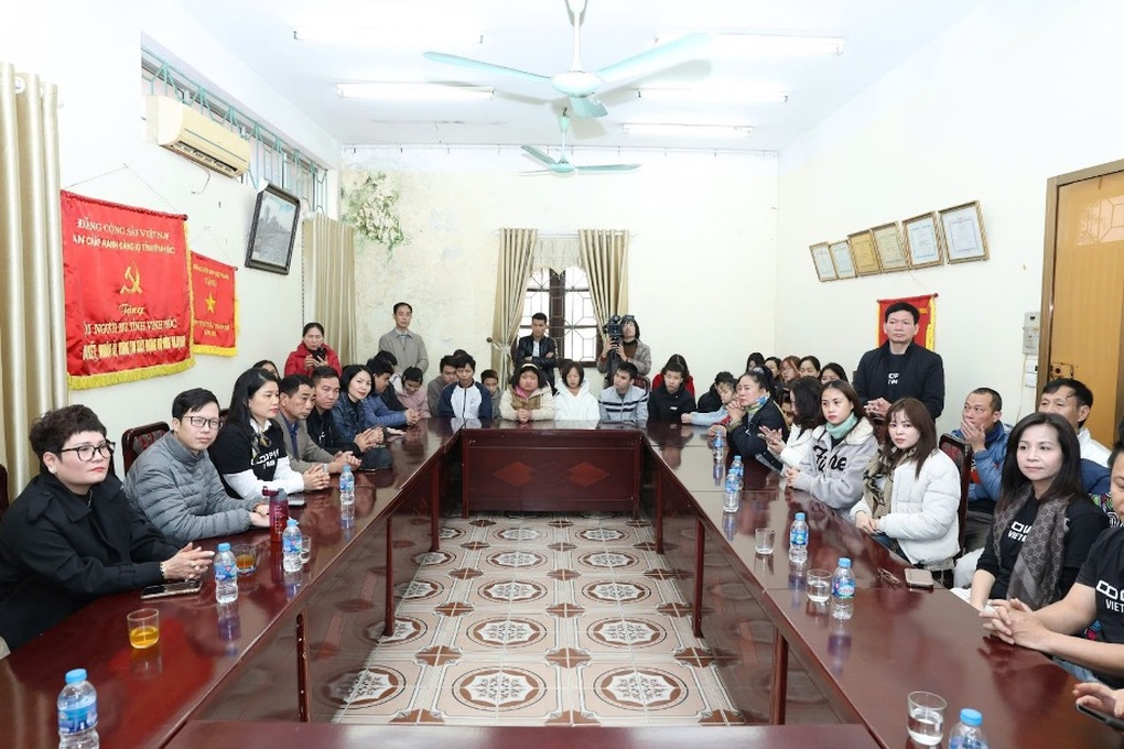Gcoop Việt Nam thăm, tặng quà tới Hội Người mù tỉnh Vĩnh Phúc - 2 Gcoop Việt Nam thăm, tặng quà tới Hội Người mù tỉnh Vĩnh Phúc - 2