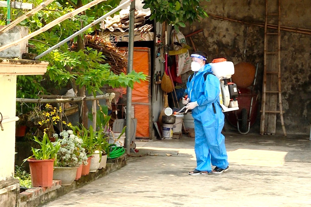 Ninh Bình: 2 người chết, 7 bệnh nhân trở nặng vì sốt xuất huyết - 1 Ninh Bình: 2 người chết, 7 bệnh nhân trở nặng vì sốt xuất huyết - 1