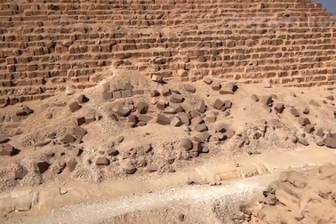 Kim tự tháp Giza, Ai Cập