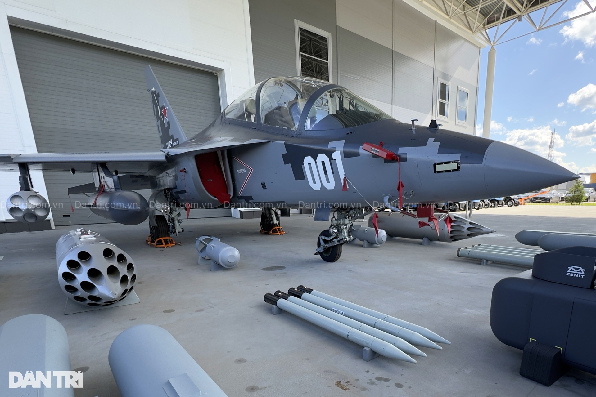 Nga hé lộ phiên bản nâng cấp máy bay Yak-130 có trong Không quân Việt Nam - 7 Nga hé lộ phiên bản nâng cấp máy bay Yak-130 có trong Không quân Việt Nam - 7