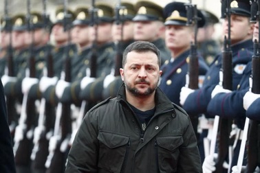 NATO cam kết viện trợ thêm hàng tỷ USD cho Ukraine