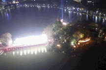 Hồ Gươm - Cầu Thê Húc huyền ảo trong thời khắc giao thừa