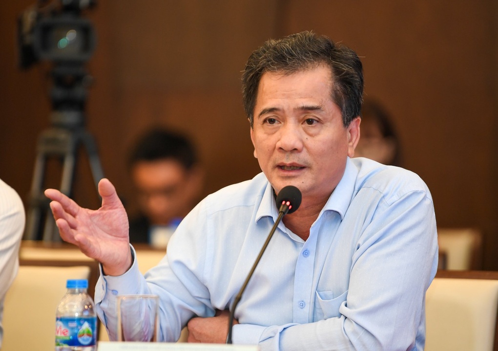 Chuyên gia: Cảm giác không ít địa phương đặt mức giá đất trên trời - 1 Chuyên gia: Cảm giác không ít địa phương đặt mức giá đất trên trời - 1
