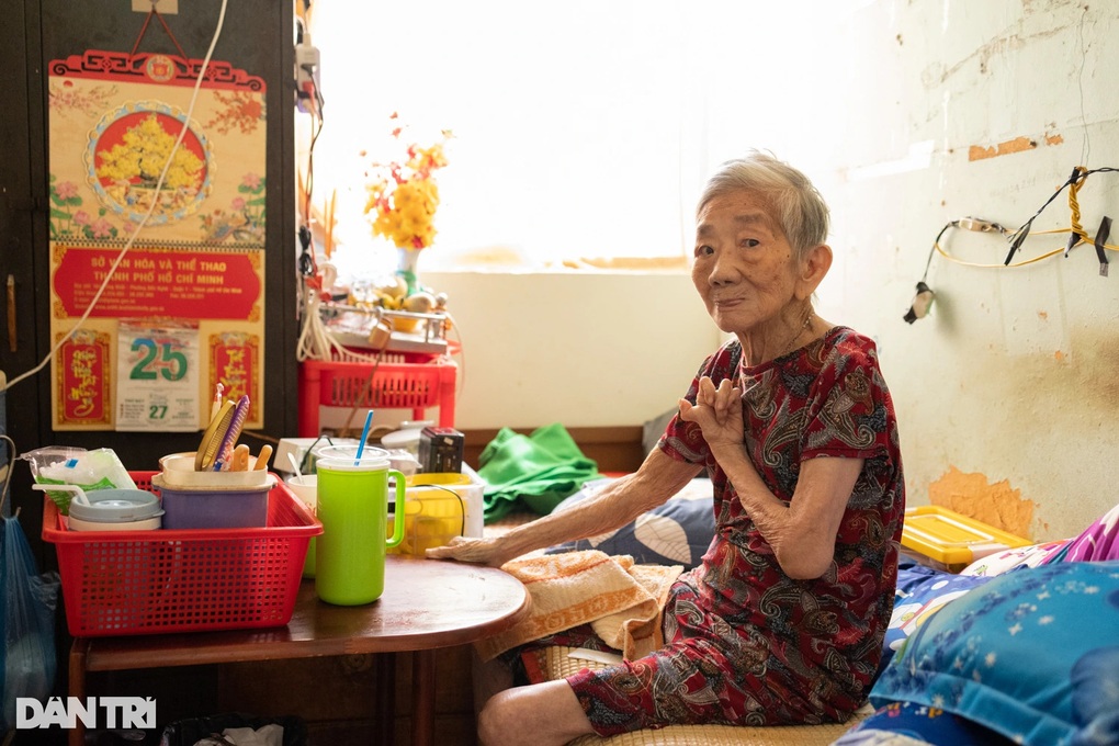 Nghệ sĩ Ngọc Bê qua đời tại Trung tâm dưỡng lão Thị Nghè - 2 Nghệ sĩ Ngọc Bê qua đời tại Trung tâm dưỡng lão Thị Nghè - 2