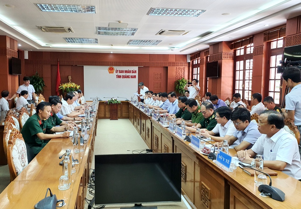 Bộ trưởng Đào Ngọc Dung: Cần giải quyết ngay hồ sơ người có công tồn đọng - 1 Bộ trưởng Đào Ngọc Dung: Cần giải quyết ngay hồ sơ người có công tồn đọng - 1