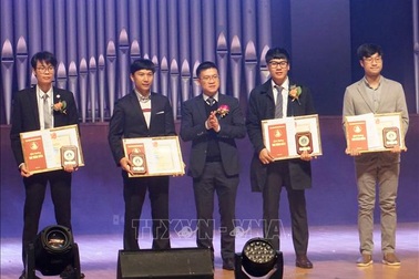 Hàn Quốc sẽ cho phép thêm sinh viên nước ngoài ở lại làm việc