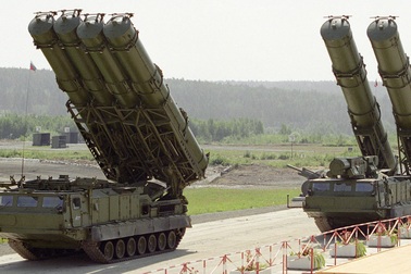 Nga điều hệ thống tên lửa S-300 đến bán đảo Crimea