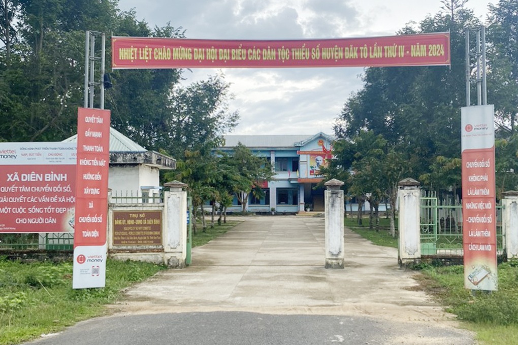 Điều tra việc chủ tịch xã trình báo bị lừa 4,6 tỷ đồng qua mạng - 1 Điều tra việc chủ tịch xã trình báo bị lừa 4,6 tỷ đồng qua mạng - 1