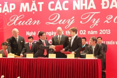 Ký kết 6 dự án giá trị gần 6.000 tỷ đồng đầu năm mới