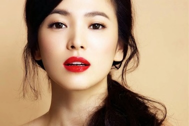 Song Hye Kyo bức xúc vì bị sử dụng ảnh quảng cáo trái phép