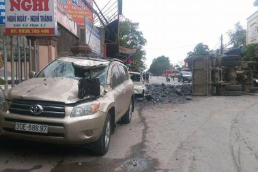 Tài xế đánh lái "thần sầu" đổi ý, không muốn tự thỏa thuận đền bù