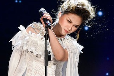 Đông Hùng chê Dương Hoàng Yến hát “chưa đủ tầm”