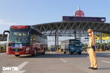 Hà Nội thông báo khẩn tìm người đi xe khách liên quan ca Covid-19