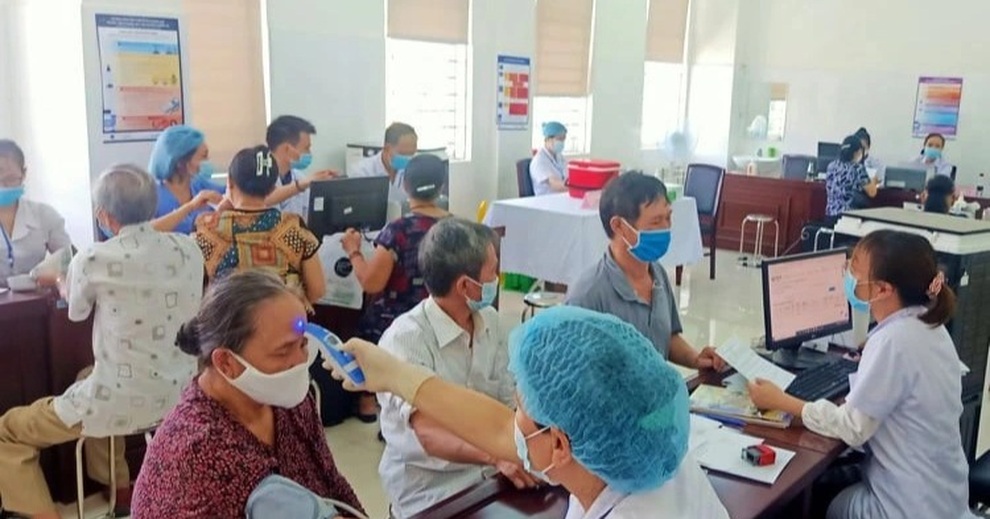 Chủ tịch thành phố Lào Cai bị nhắc nhở vì chống dịch chưa nghiêm - 1 Chủ tịch thành phố Lào Cai bị nhắc nhở vì chống dịch chưa nghiêm - 1