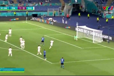 Cú sút xa đẹp mắt của Locatelli giúp Italia hạ Thụy Sỹ