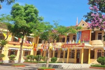 Khởi tố nam sinh lớp 11 dùng gậy gỗ đánh học sinh lớp 9 tử vong