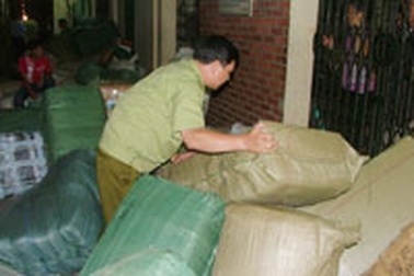 Bắt vụ buôn lậu lớn trên tuyến đường sắt 