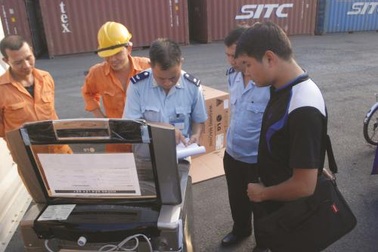 Ngăn chặn gian lận qua thủ tục hải quan điện tử