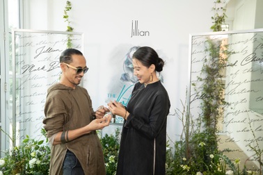 Mark Buxton, David Chize mang sản phẩm nước hoa độc đáo đến thị trường châu Á