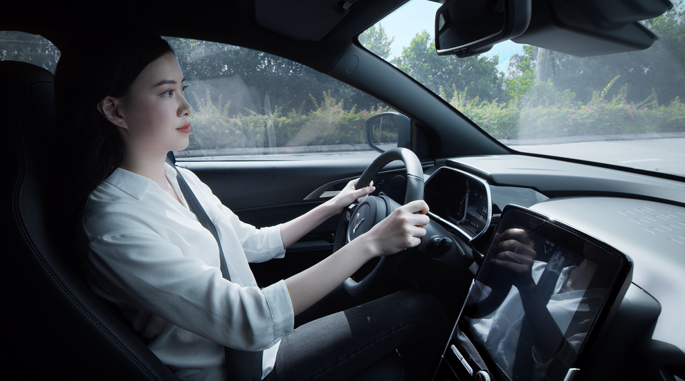 Chi tiết VinFast VF e34 - Ô tô điện Việt Nam sắp đến tay khách hàng - 13 Chi tiết VinFast VF e34 - Ô tô điện Việt Nam sắp đến tay khách hàng - 13