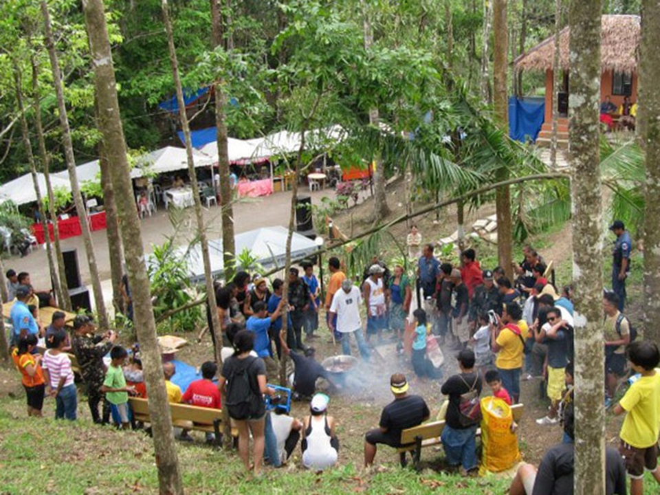 Khám phá vẻ đẹp tiềm ẩn của hòn “đảo thần bí” - 6