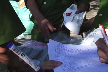 Công an bắt xe chở hàng lậu tại Đà Nẵng