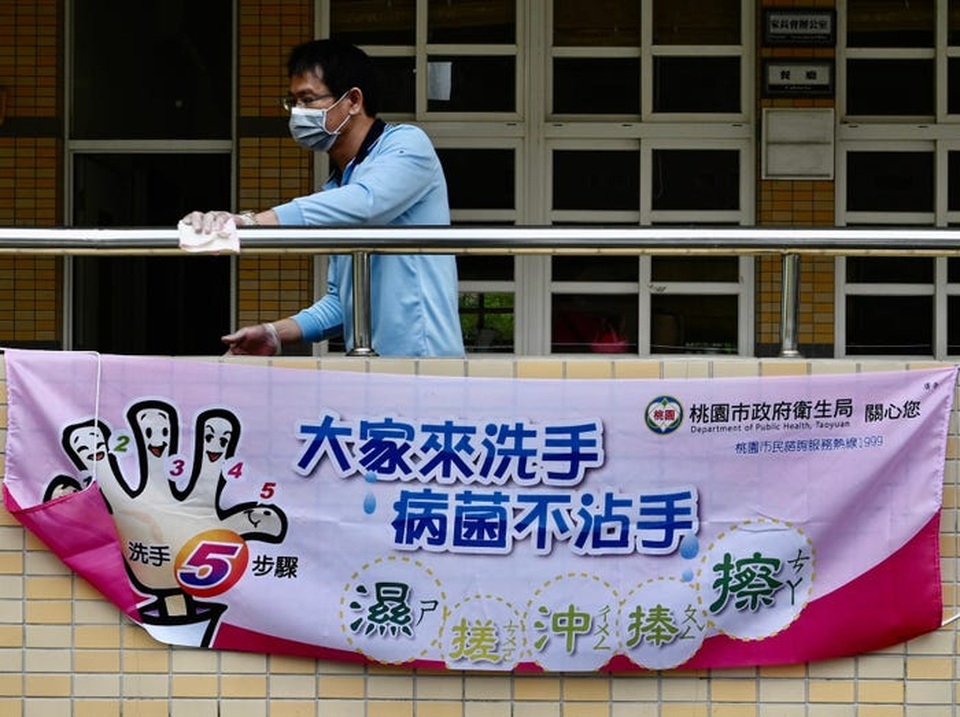 Bị phạt 80 triệu đồng vì rời khỏi phòng cách li trong... 8 giây - 1