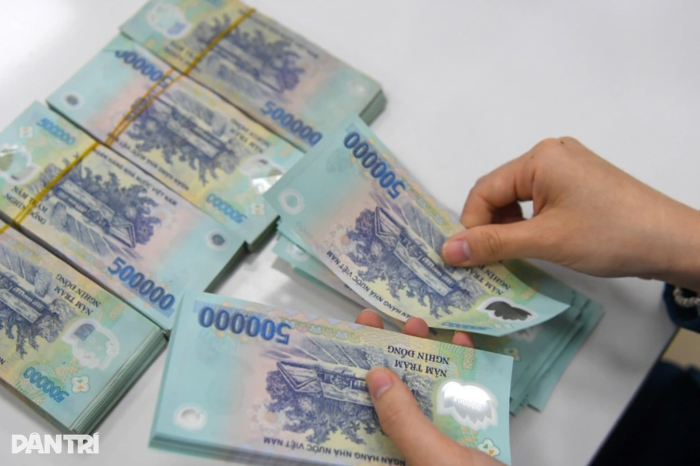 Bánh kẹo Hải Châu, May Thăng Long bị phạt vì vi phạm công bố thông tin - 1 Bánh kẹo Hải Châu, May Thăng Long bị phạt vì vi phạm công bố thông tin - 1