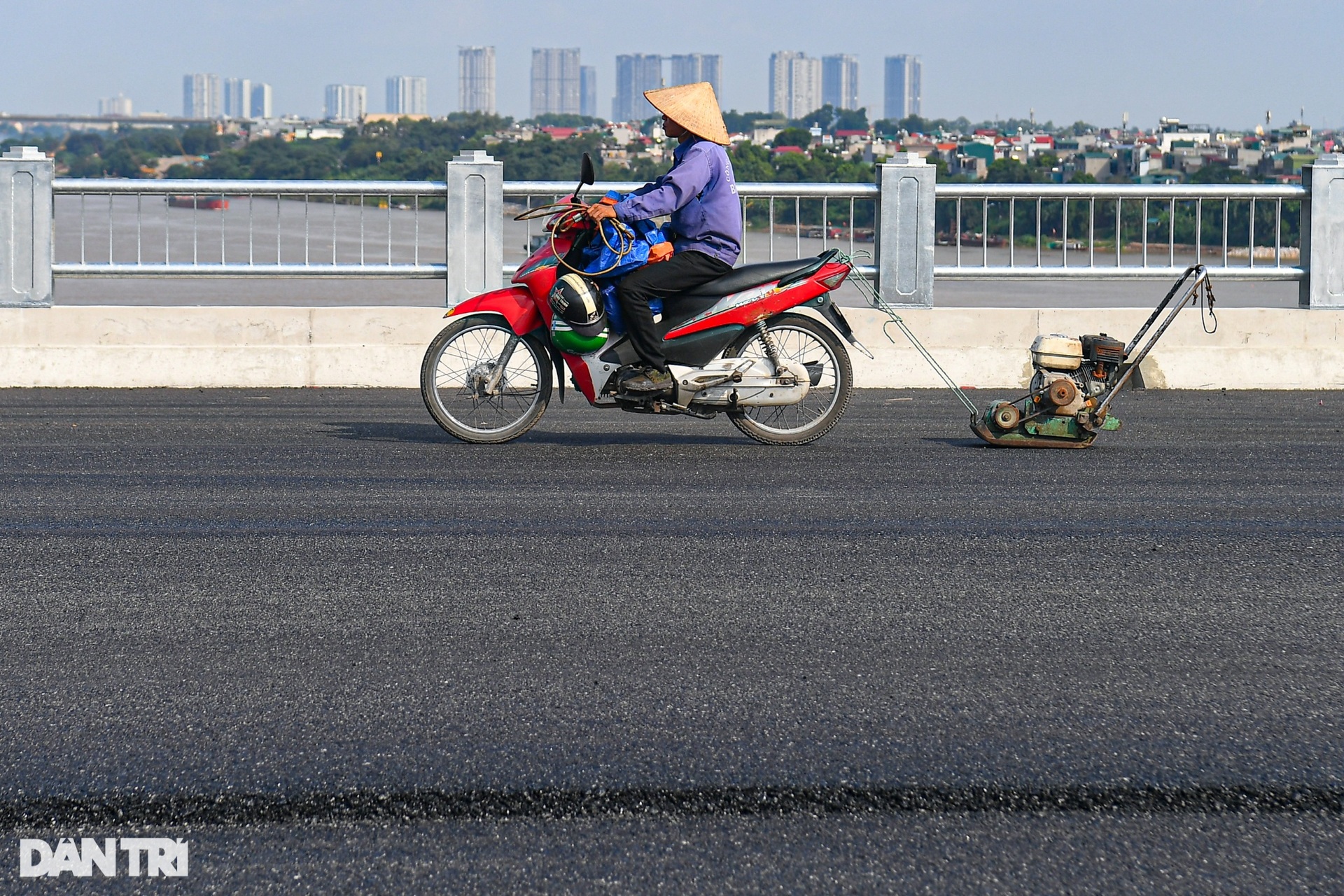 Cầu Vĩnh Tuy 2 dự kiến khánh thành ngày 2/9, sẽ có 2 làn riêng cho xe buýt - 7 Cầu Vĩnh Tuy 2 dự kiến khánh thành ngày 2/9, sẽ có 2 làn riêng cho xe buýt - 7