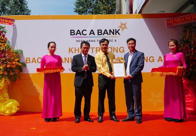 BAC A BANK khai trương Chi nhánh Long An - Ảnh 2.