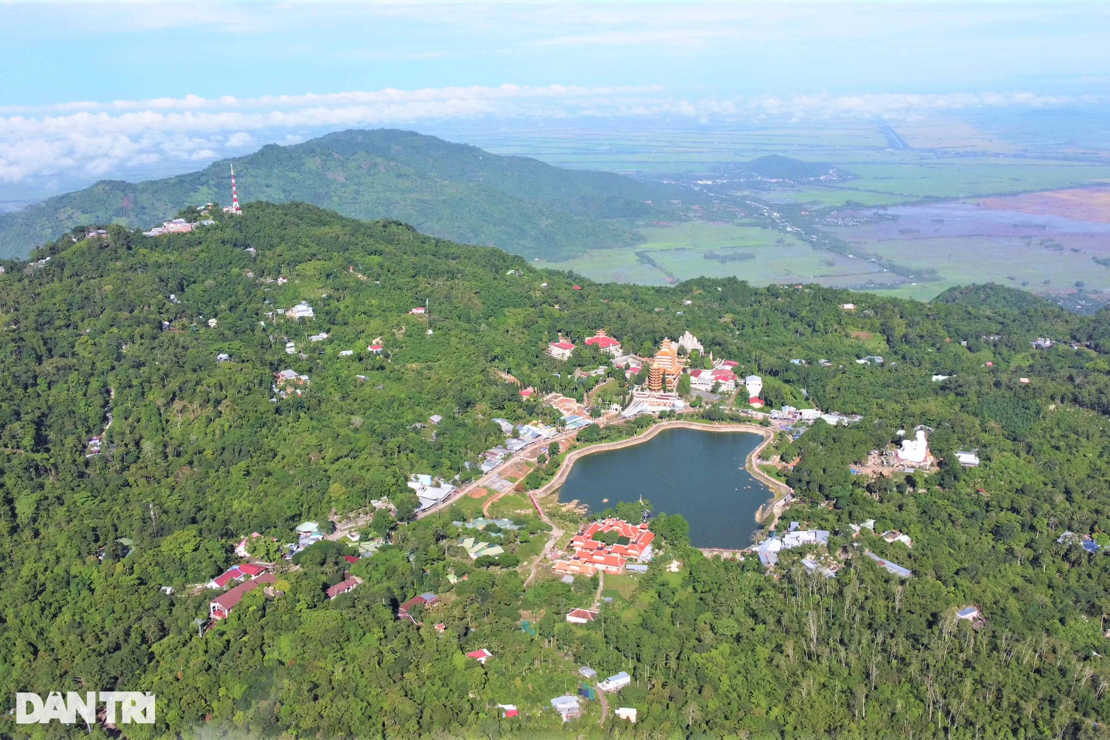 Tết Nhâm Dần nghe chuyện ông Hổ trấn giữ Thiên Cấm Sơn - 1