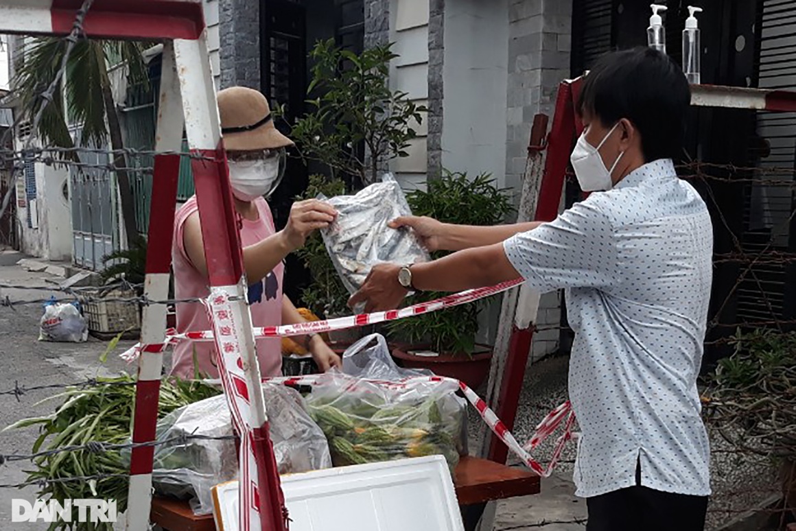 Người dân Quảng Bình góp hàng tấn cá tôm gửi các bếp ăn chống dịch ở TPHCMM - 9 Người dân Quảng Bình góp hàng tấn cá tôm gửi các bếp ăn chống dịch ở TPHCMM - 9