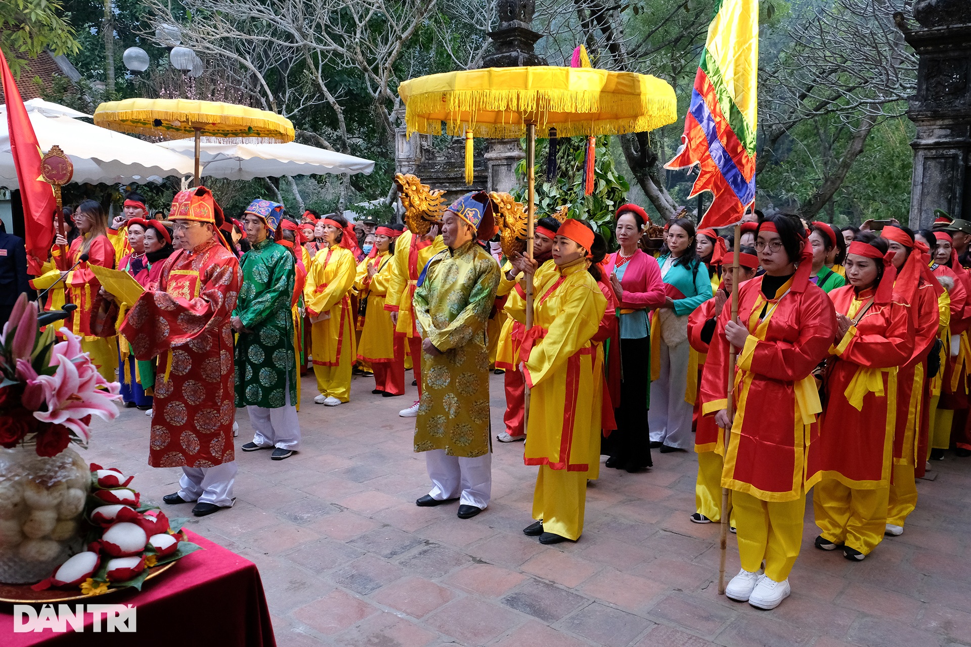 Bé gái 11 tuổi vào vai Nữ tướng tại hội Gióng ở Hà Nội - 7 Bé gái 11 tuổi vào vai Nữ tướng tại hội Gióng ở Hà Nội - 7