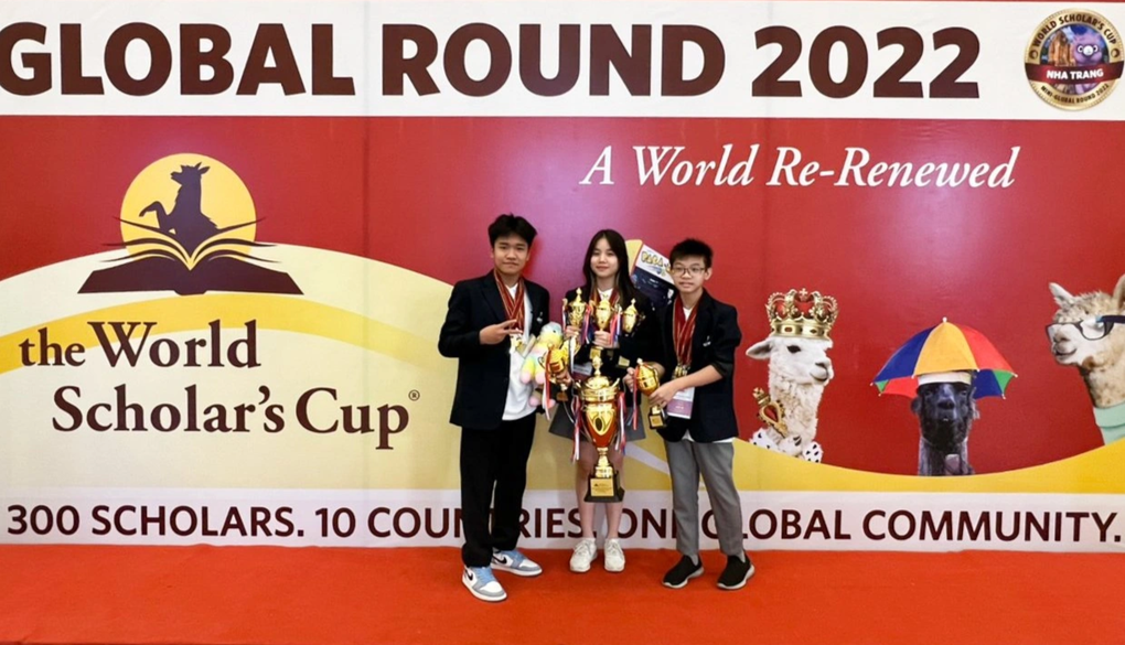Ba học sinh Hà Nội vô địch vòng thi toàn cầu World Scholars Cup 2022 - 2 Ba học sinh Hà Nội vô địch vòng thi toàn cầu World Scholars Cup 2022 - 2
