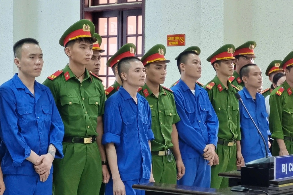Xét xử trùm giang hồ Quân Idol và đàn em: Tuyên 4 án tử, 4 án tù giam - 1 Xét xử trùm giang hồ Quân Idol và đàn em: Tuyên 4 án tử, 4 án tù giam - 1