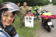 "Hạnh phúc ngang đường" của cô gái trốn nhà đi xuyên Việt một mình