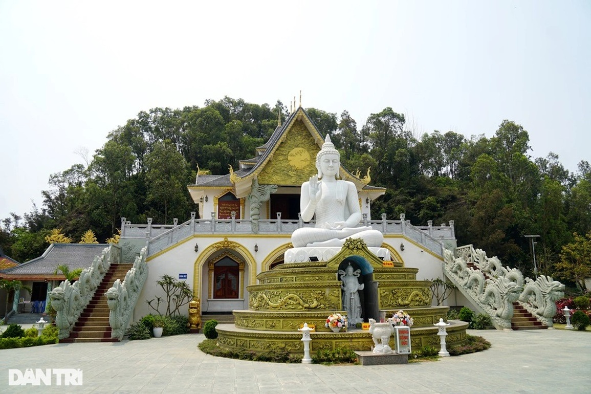 Chiêm ngưỡng không gian thanh tịnh của ngôi chùa nơi làng biển xứ Thanh - 2 Chiêm ngưỡng không gian thanh tịnh của ngôi chùa nơi làng biển xứ Thanh - 2