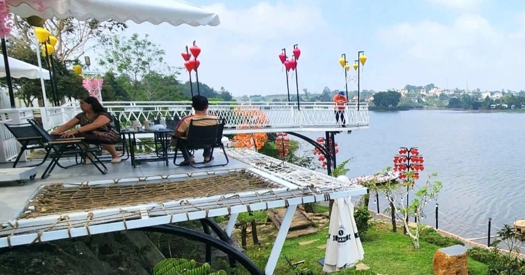 Đề xuất cưỡng chế quán cà phê trên đất nông nghiệp của nguyên cán bộ toà án - 1 Đề xuất cưỡng chế quán cà phê trên đất nông nghiệp của nguyên cán bộ toà án