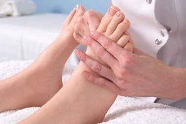 Làm gì để không “mất chân” do biến chứng đái tháo đường? 