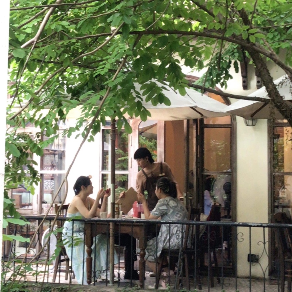 Khi Gen Z làm nghề phục vụ: Khách hàng yêu cầu dọn phân cho thú cưng - 4 Khi Gen Z làm nghề phục vụ: Khách hàng yêu cầu dọn phân cho thú cưng - 4