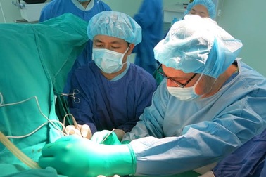 Chữa táo bón: Phải phối hợp nhiều chuyên khoa?