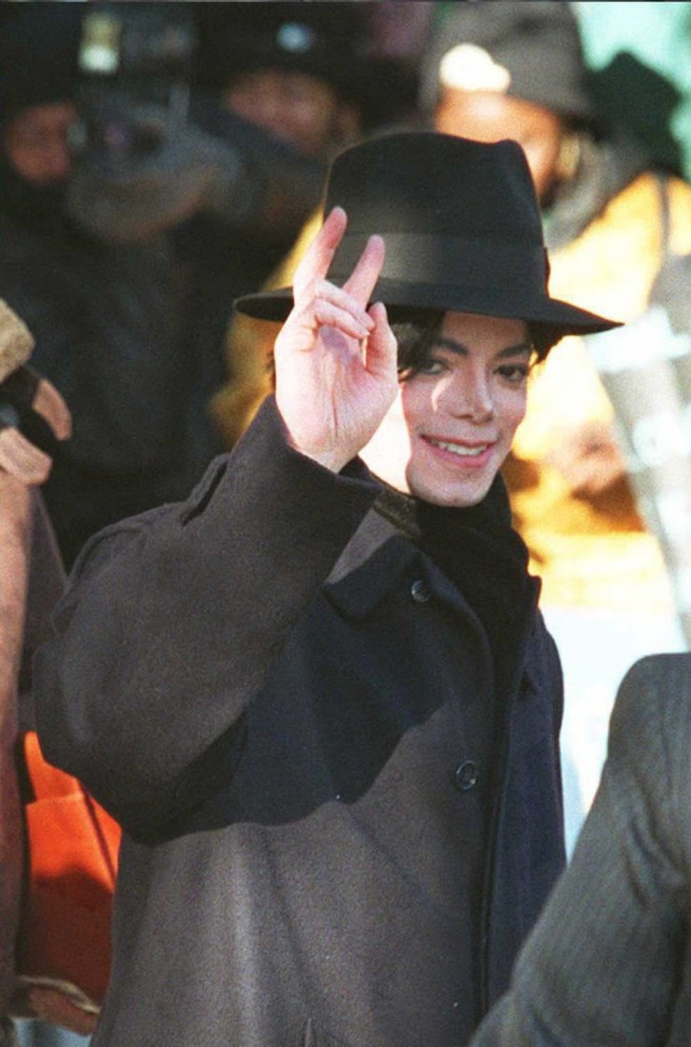 Con trai út của ông vua nhạc pop Michael Jackson bất ngờ lộ diện - 2 Con trai út của ông vua nhạc pop Michael Jackson bất ngờ lộ diện - 2