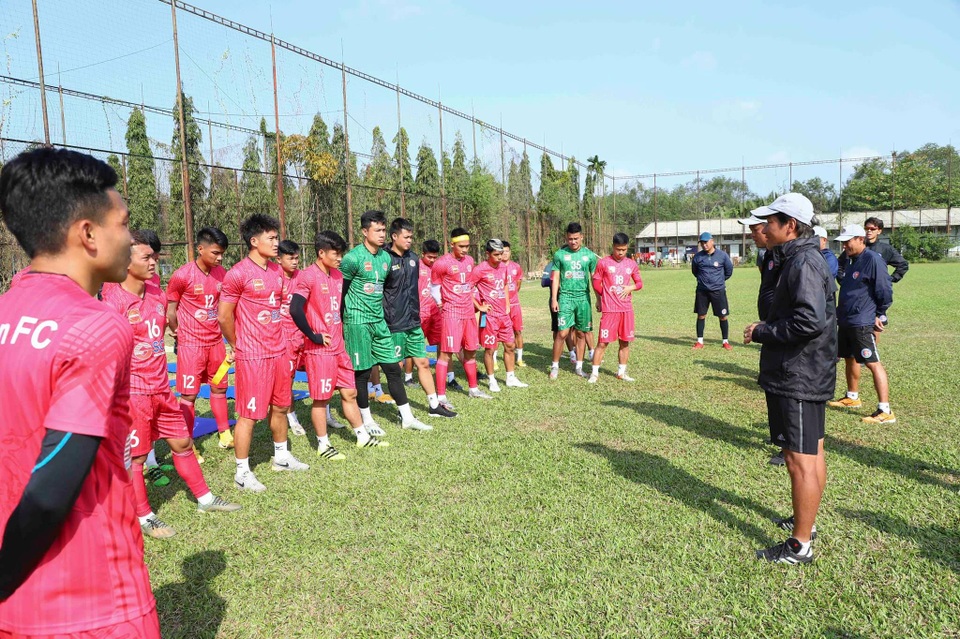 Cầu thủ Việt Nam đủ sức đá ở giải J-League của Nhật Bản - 2 Cầu thủ Việt Nam đủ sức đá ở giải J-League của Nhật Bản - 2