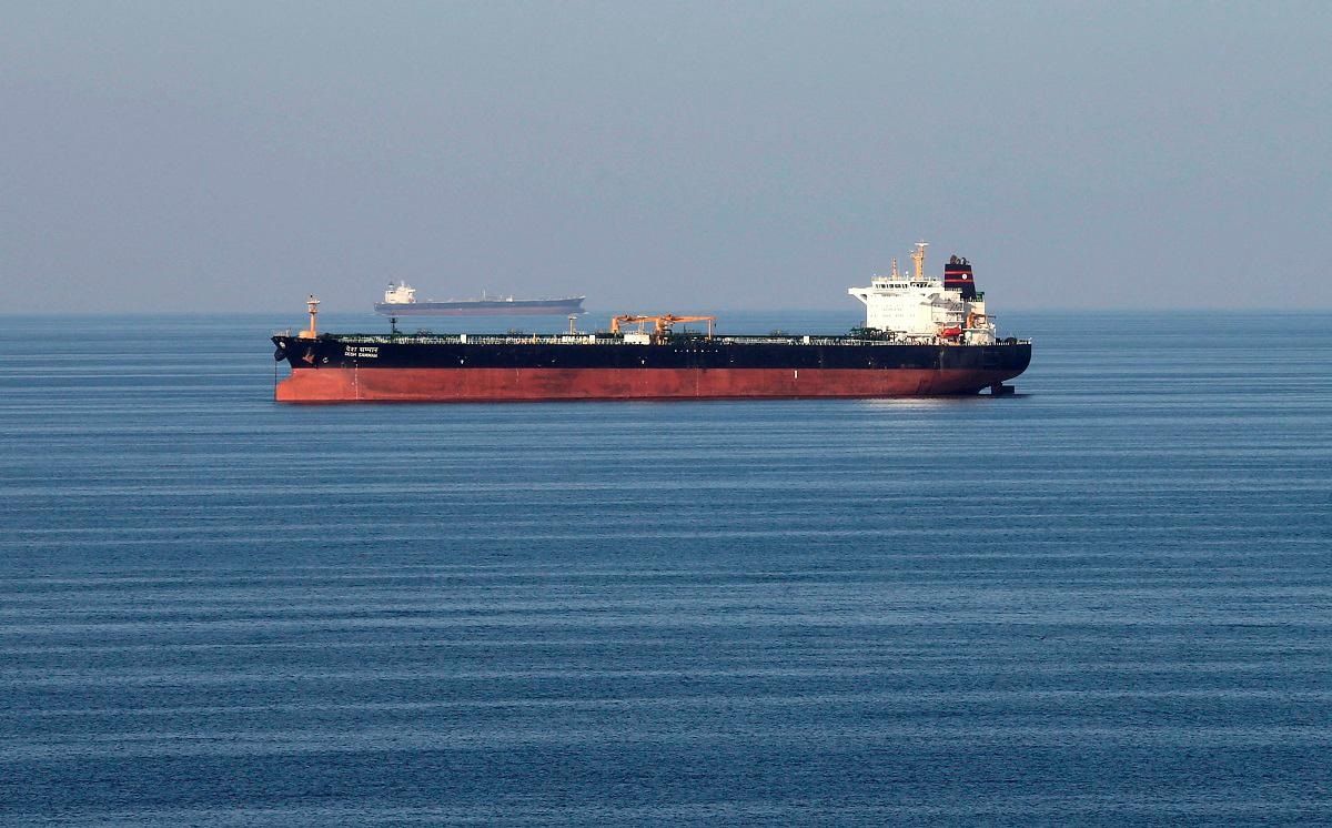 Hormuz căng như dây đàn: Thế giới nín thở chờ giọt dầu tràn ly - 2 Hormuz căng như dây đàn: Thế giới nín thở chờ giọt dầu tràn ly - 2