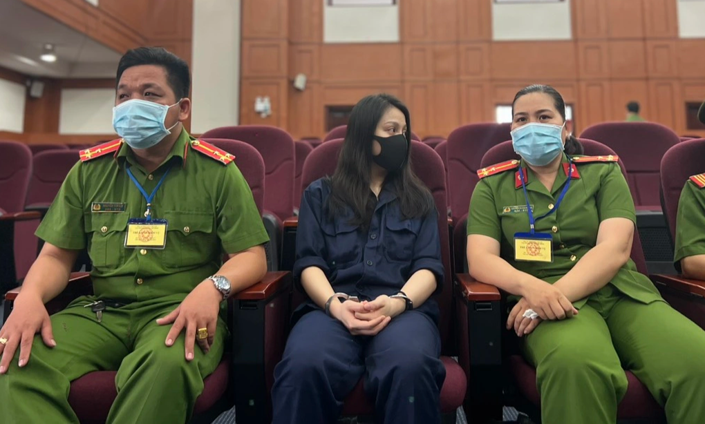 Dì ghẻ hành hạ bé 8 tuổi đến chết: Tội ác ớn lạnh của người làm cha - 2 Dì ghẻ hành hạ bé 8 tuổi đến chết: Tội ác ớn lạnh của người làm cha - 2