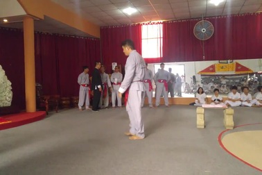 Chiêm ngưỡng công phu của sư huynh võ sư Flores